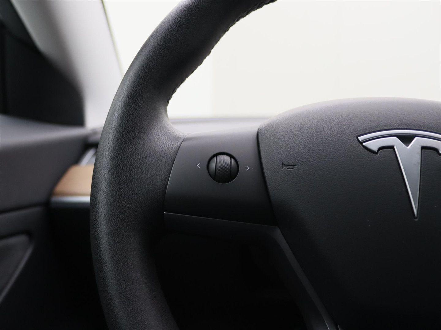 Tesla Model 3 Standard RWD Plus 89% SOH [ AUTOPILOT+60