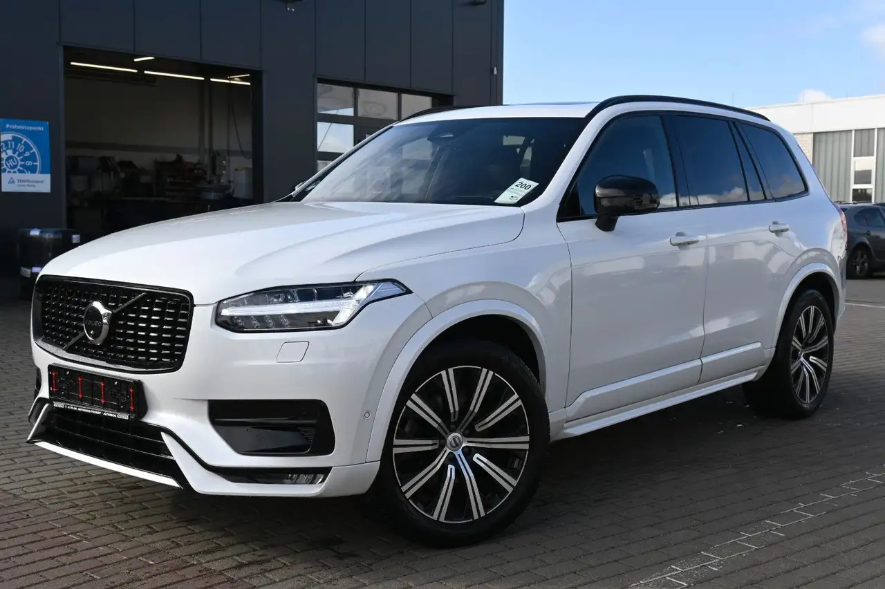Volvo XC90 Ultimate Dark AWD*HUD*360°*LUFT*STDHZG*AHK*