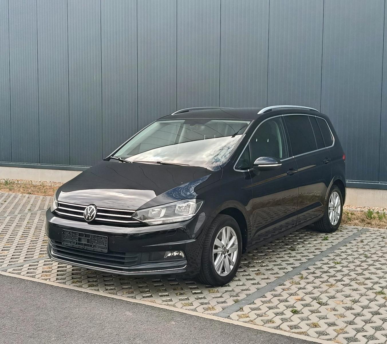 Volkswagen Touran Highline DSG 150 PS TÜV 09/26 7 Sitze
