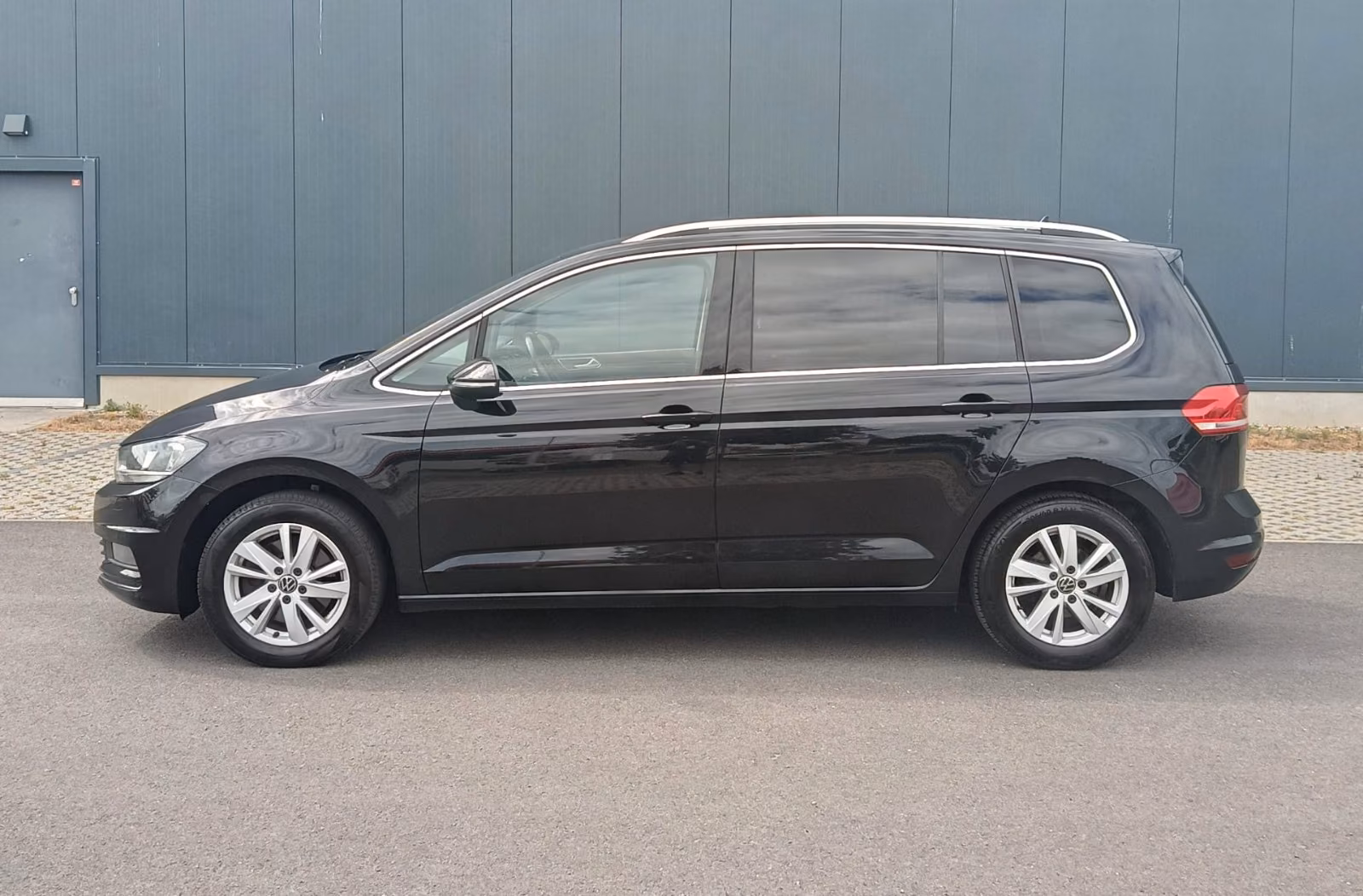 Volkswagen Touran Highline DSG 150 PS TÜV 09/26 7 Sitze