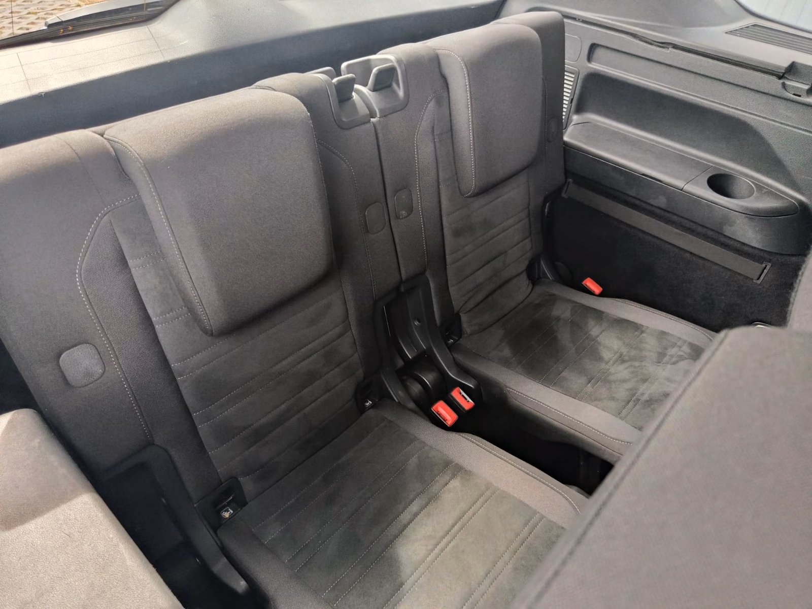 Volkswagen Touran Highline DSG 150 PS TÜV 09/26 7 Sitze