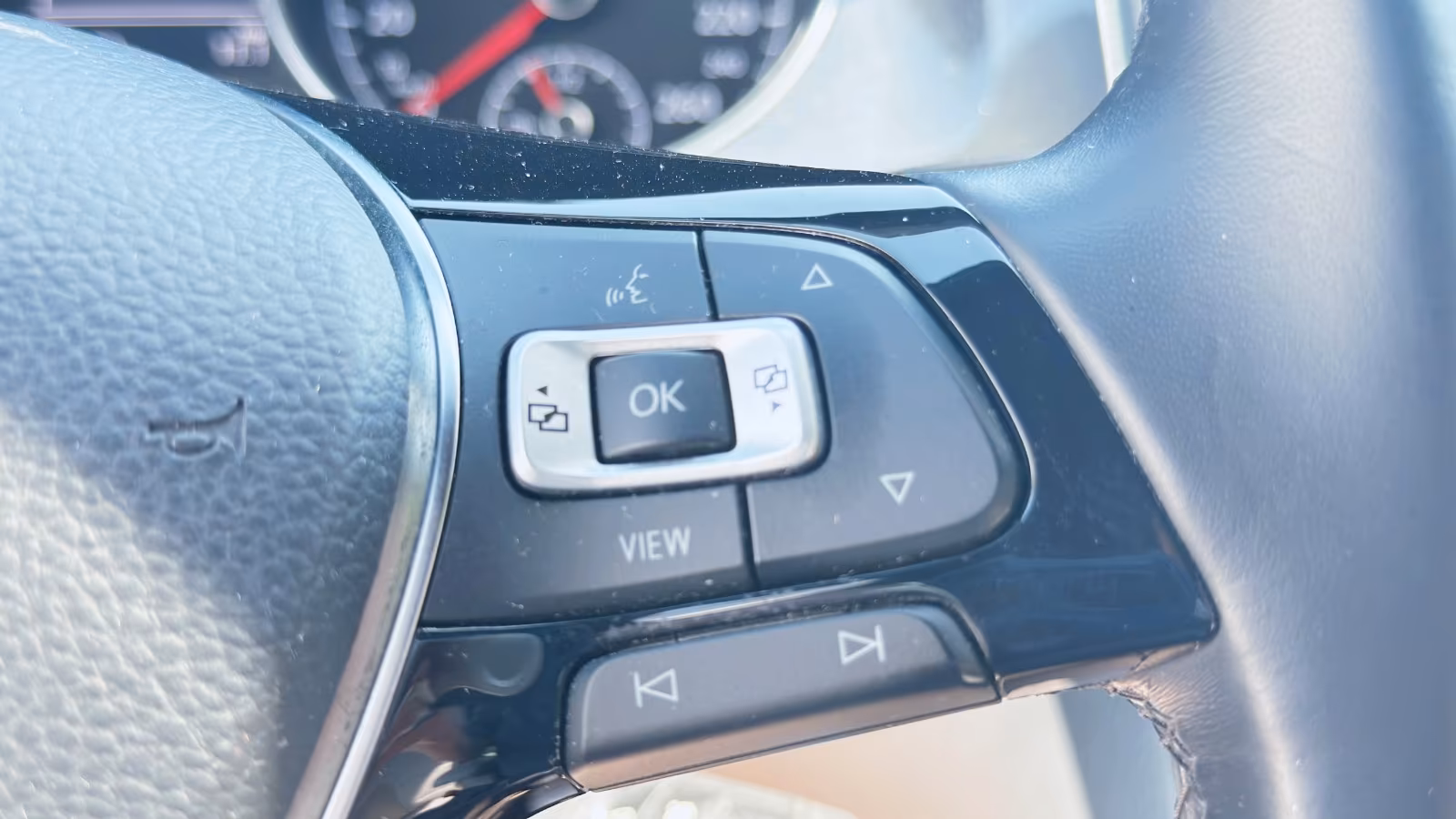 Volkswagen GOLF VII VARIANT TDI COMFORTLINE 1 HAND GARANTIE