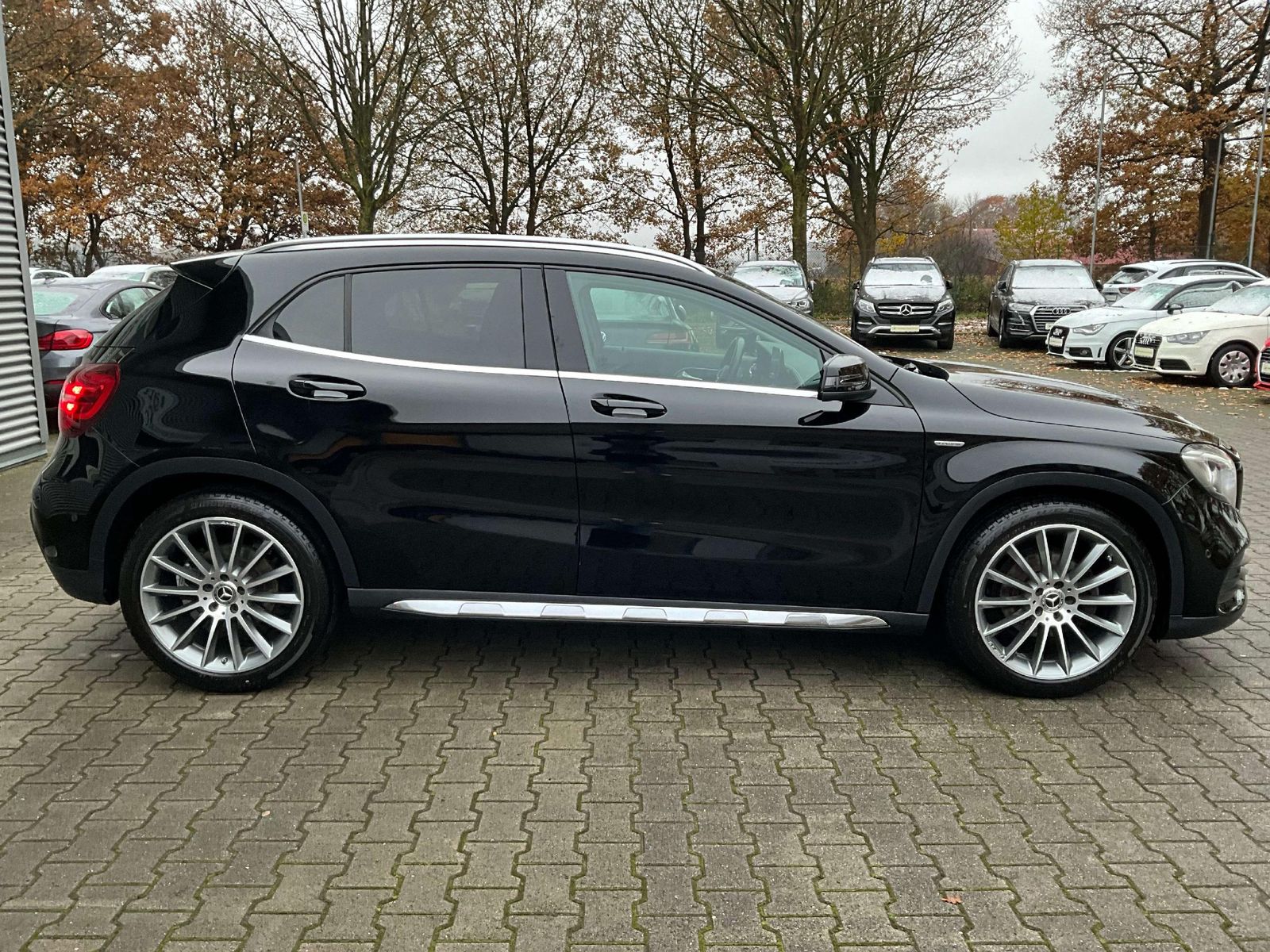 Mercedes-Benz GLA 180