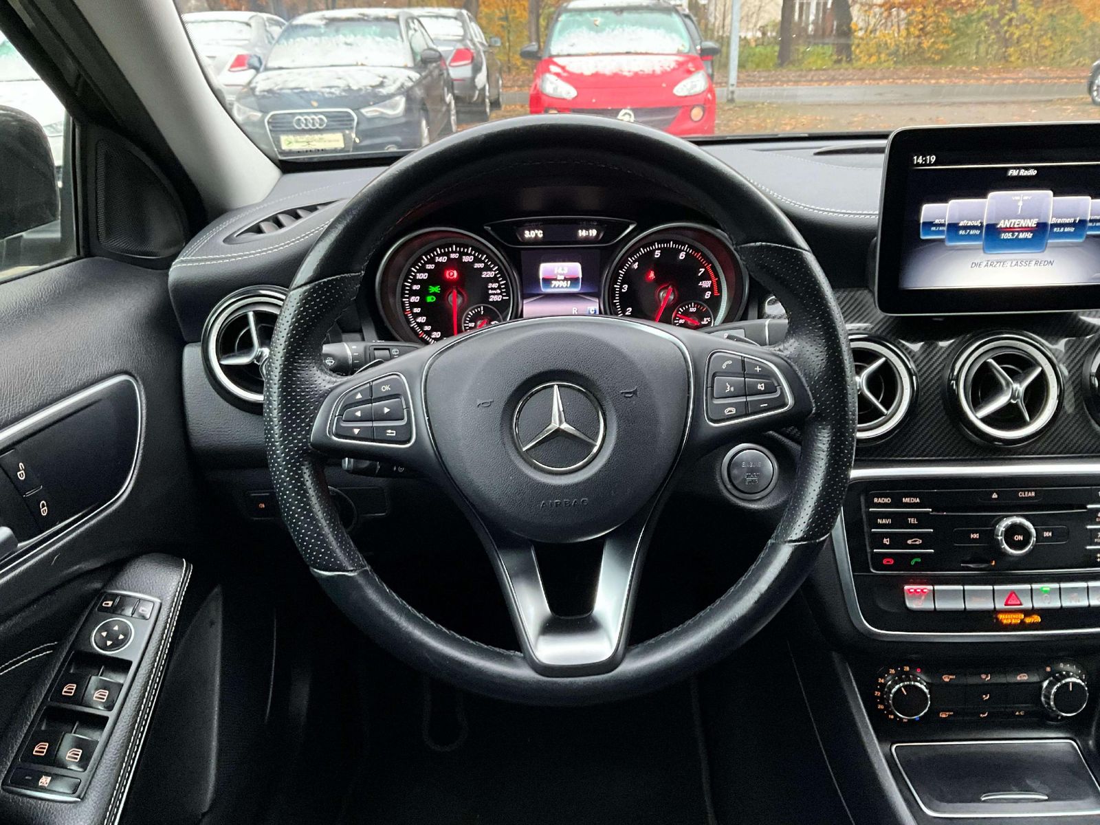 Mercedes-Benz GLA 180