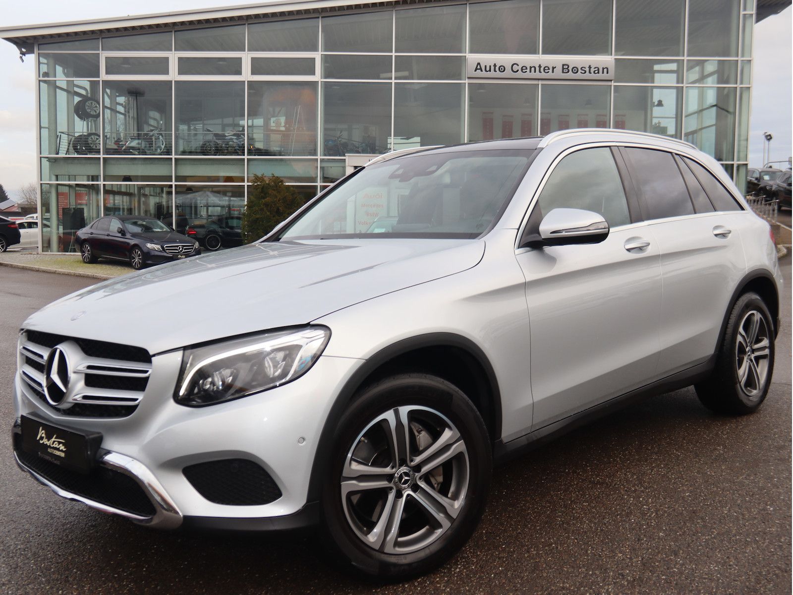 Mercedes-Benz GLC 250 d 4-MATIC/PANORAMA/HEAD UP/KAMERA/LEDER