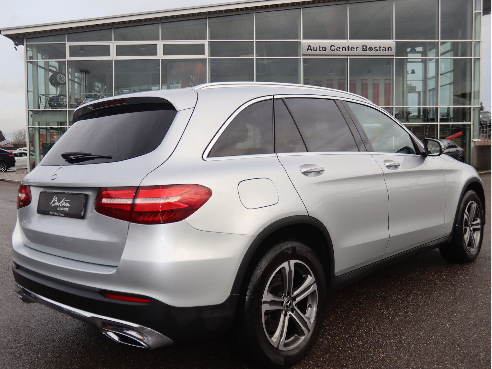 Mercedes-Benz GLC 250 d 4-MATIC/PANORAMA/HEAD UP/KAMERA/LEDER