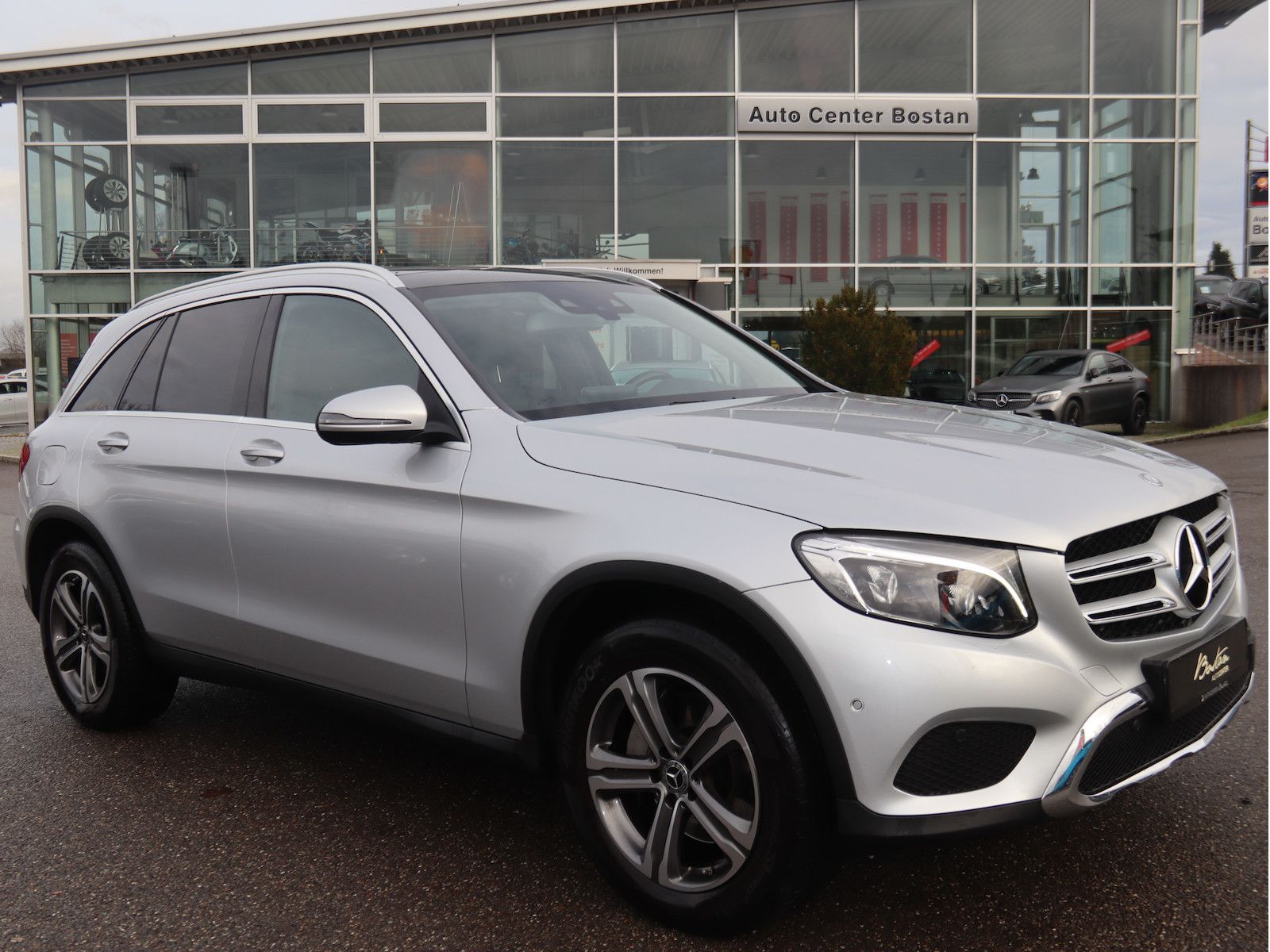 Mercedes-Benz GLC 250 d 4-MATIC/PANORAMA/HEAD UP/KAMERA/LEDER