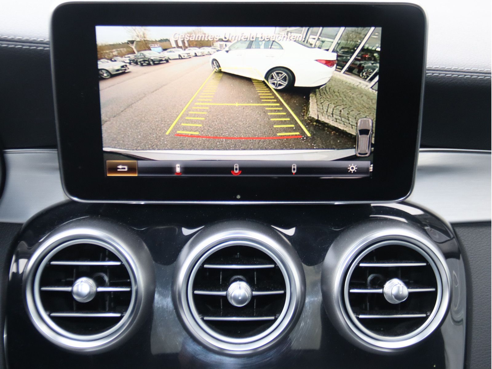 Mercedes-Benz GLC 250 d 4-MATIC/PANORAMA/HEAD UP/KAMERA/LEDER