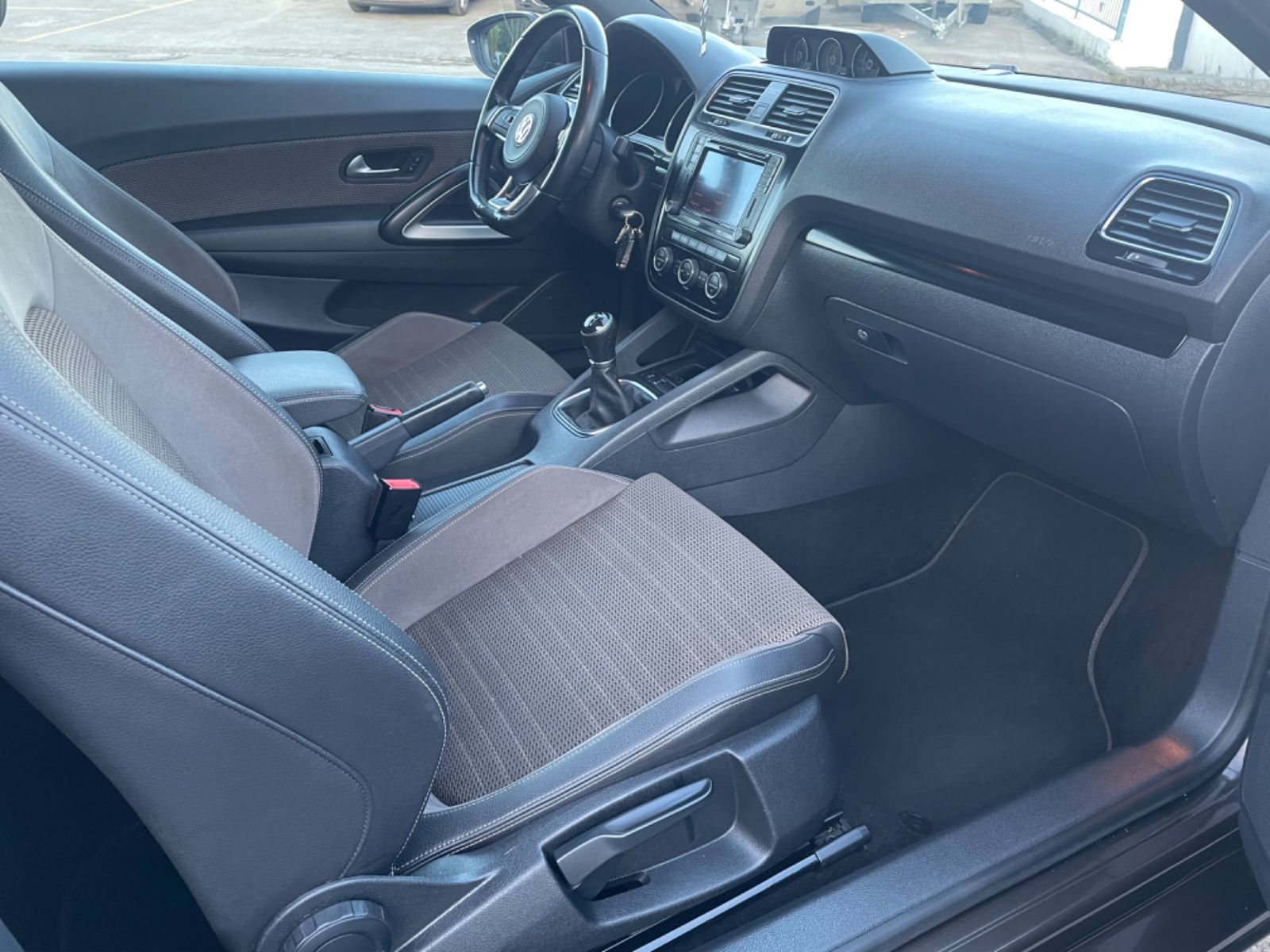 Volkswagen Scirocco*PANORAMA*NAVI*KAMERA*LED*ALCANTARA