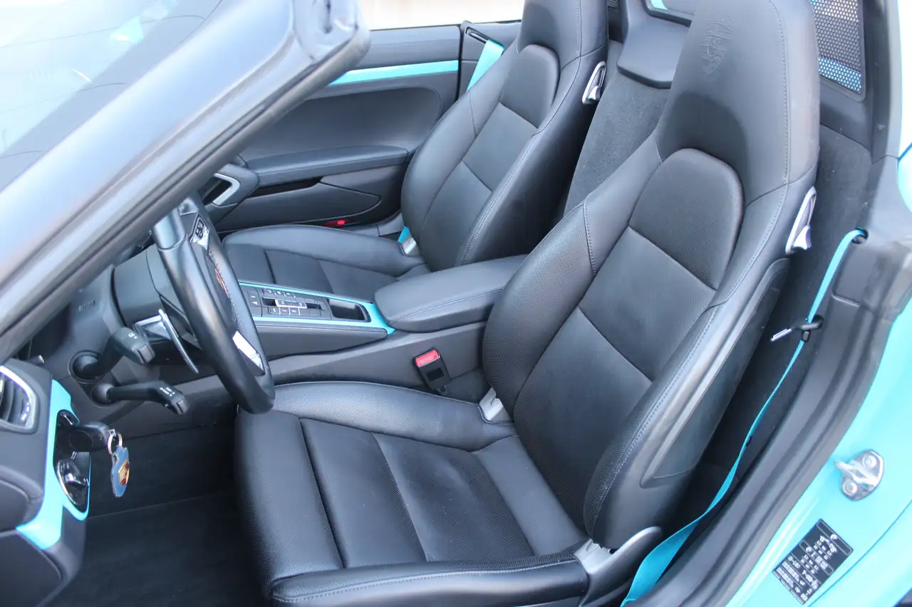 Porsche 718 Boxster: Scheckh.,top Ausst.,Individual-Design