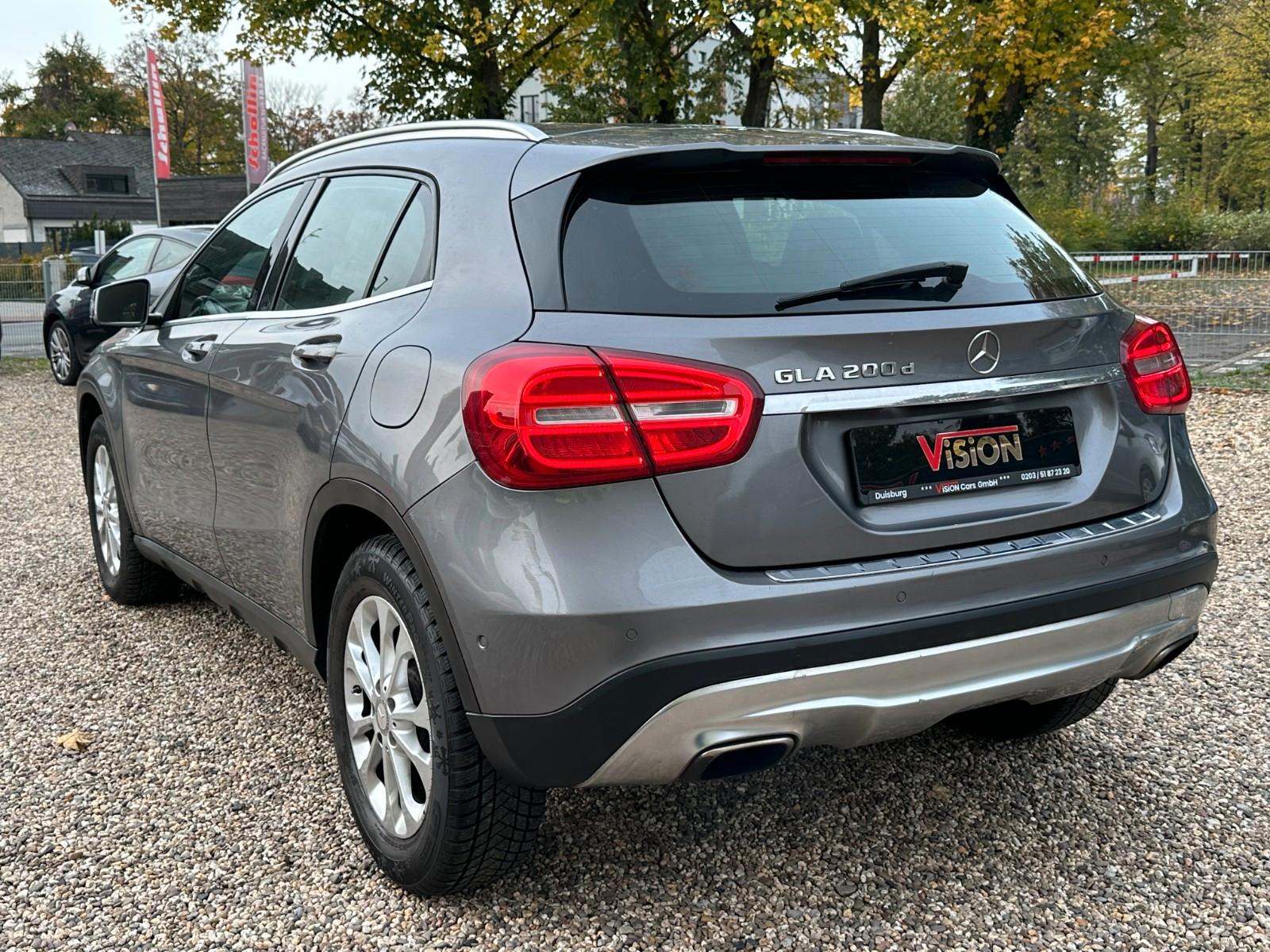 Mercedes-Benz GLA 200 d Score *Bi-Xenon*SHZ*Tempomat