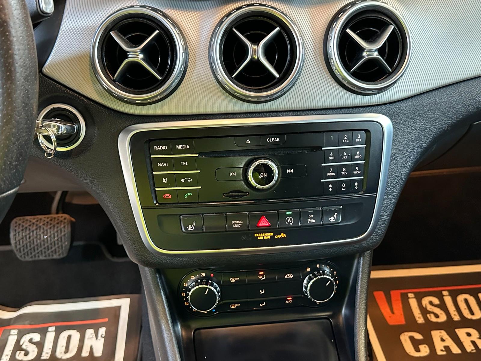 Mercedes-Benz GLA 200 d Score *Bi-Xenon*SHZ*Tempomat