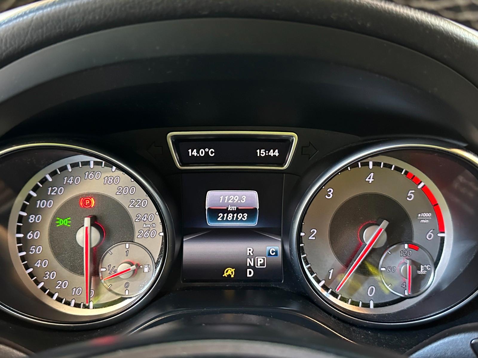 Mercedes-Benz GLA 200 d Score *Bi-Xenon*SHZ*Tempomat