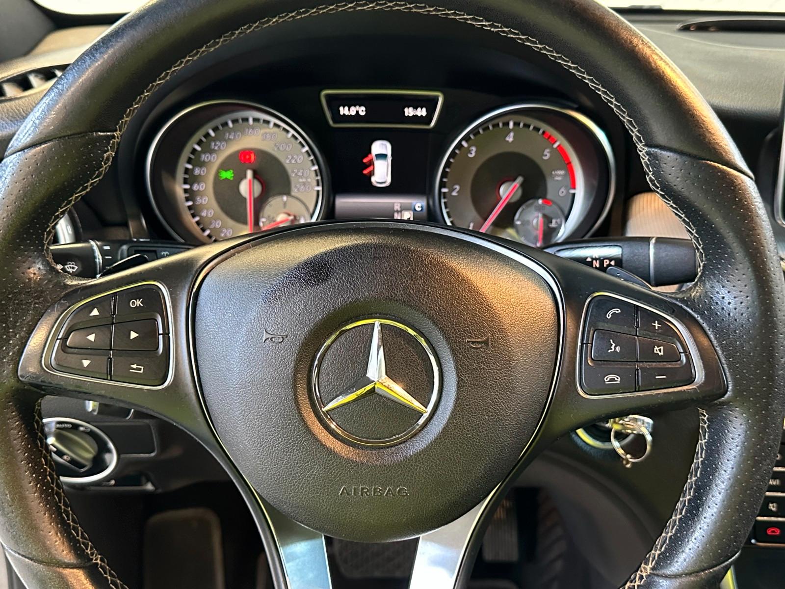 Mercedes-Benz GLA 200 d Score *Bi-Xenon*SHZ*Tempomat