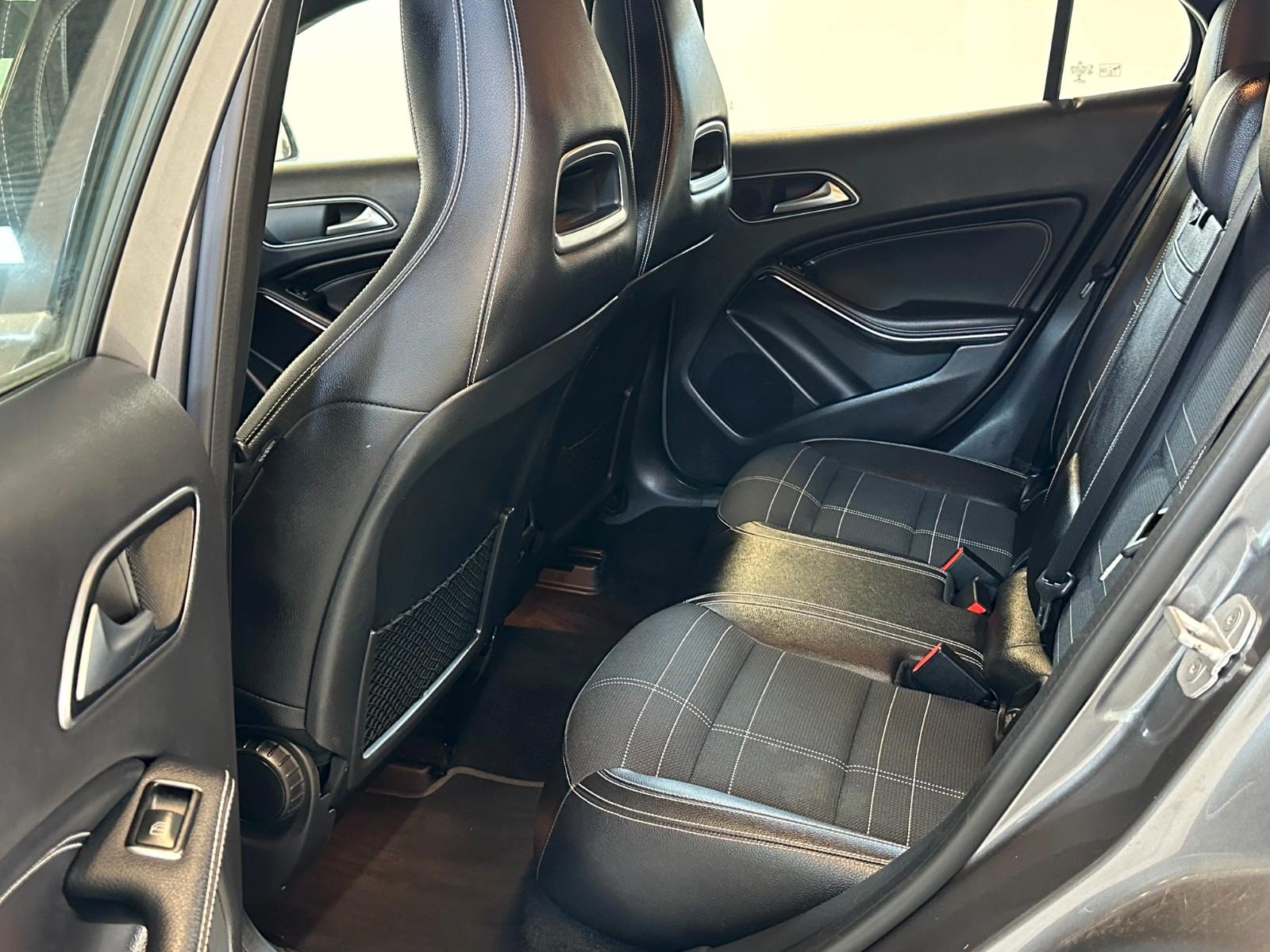 Mercedes-Benz GLA 200 d Score *Bi-Xenon*SHZ*Tempomat