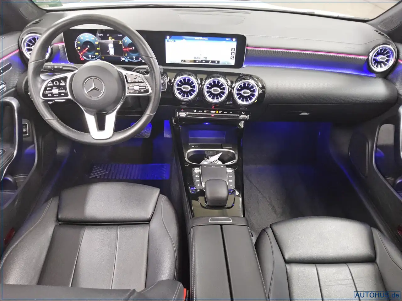 Mercedes-Benz CLA 220 d Progressive Night MB-LED Pano MBUX+