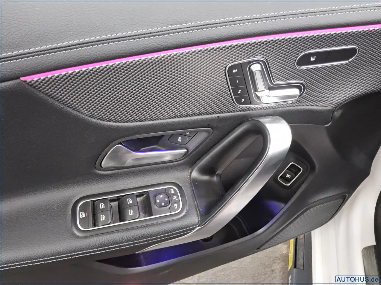 Mercedes-Benz CLA 220 d Progressive Night MB-LED Pano MBUX+