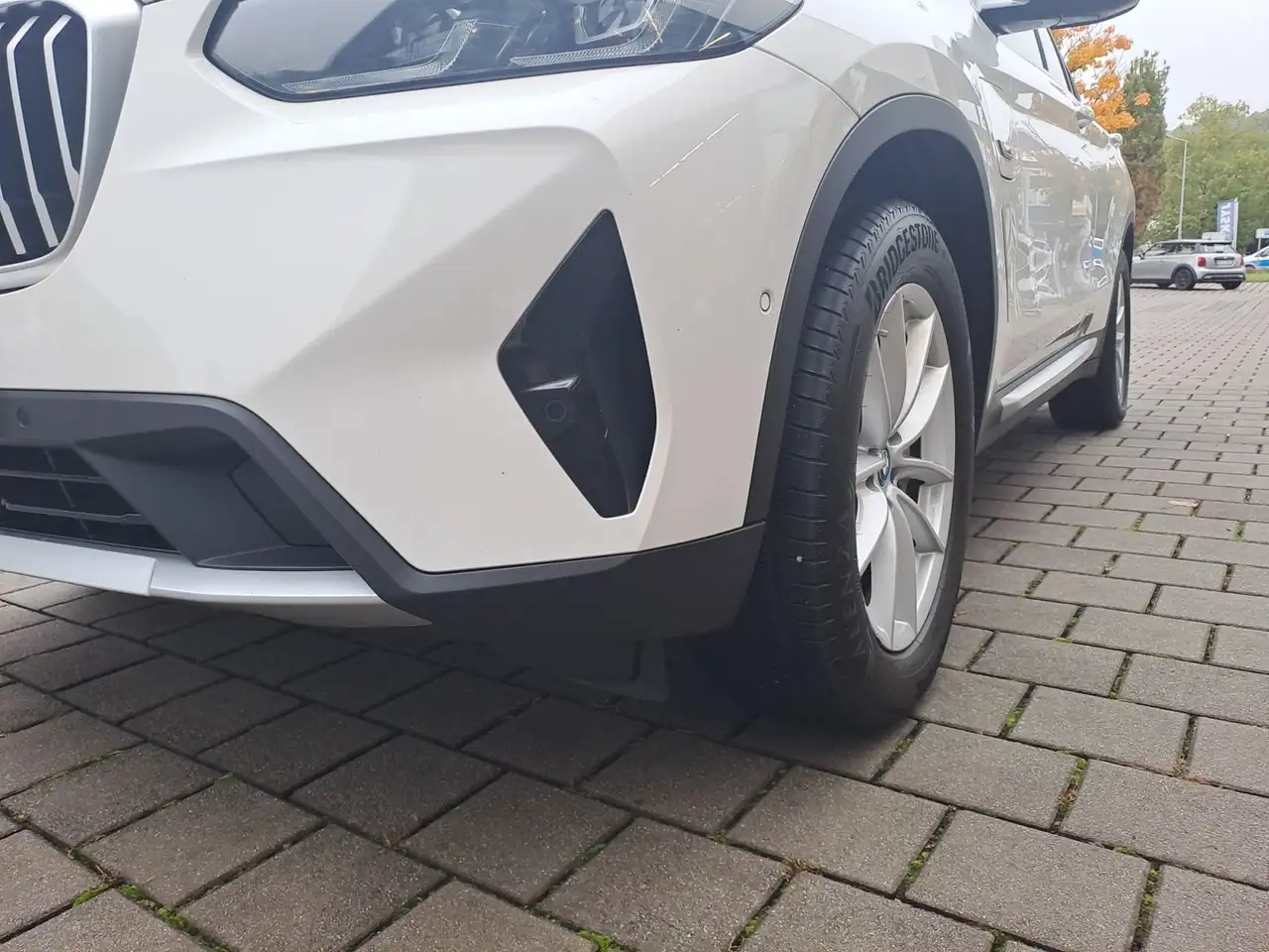 BMW IX3 xDrive30e AHK Rückfahrkamera Sportsitze ACC L