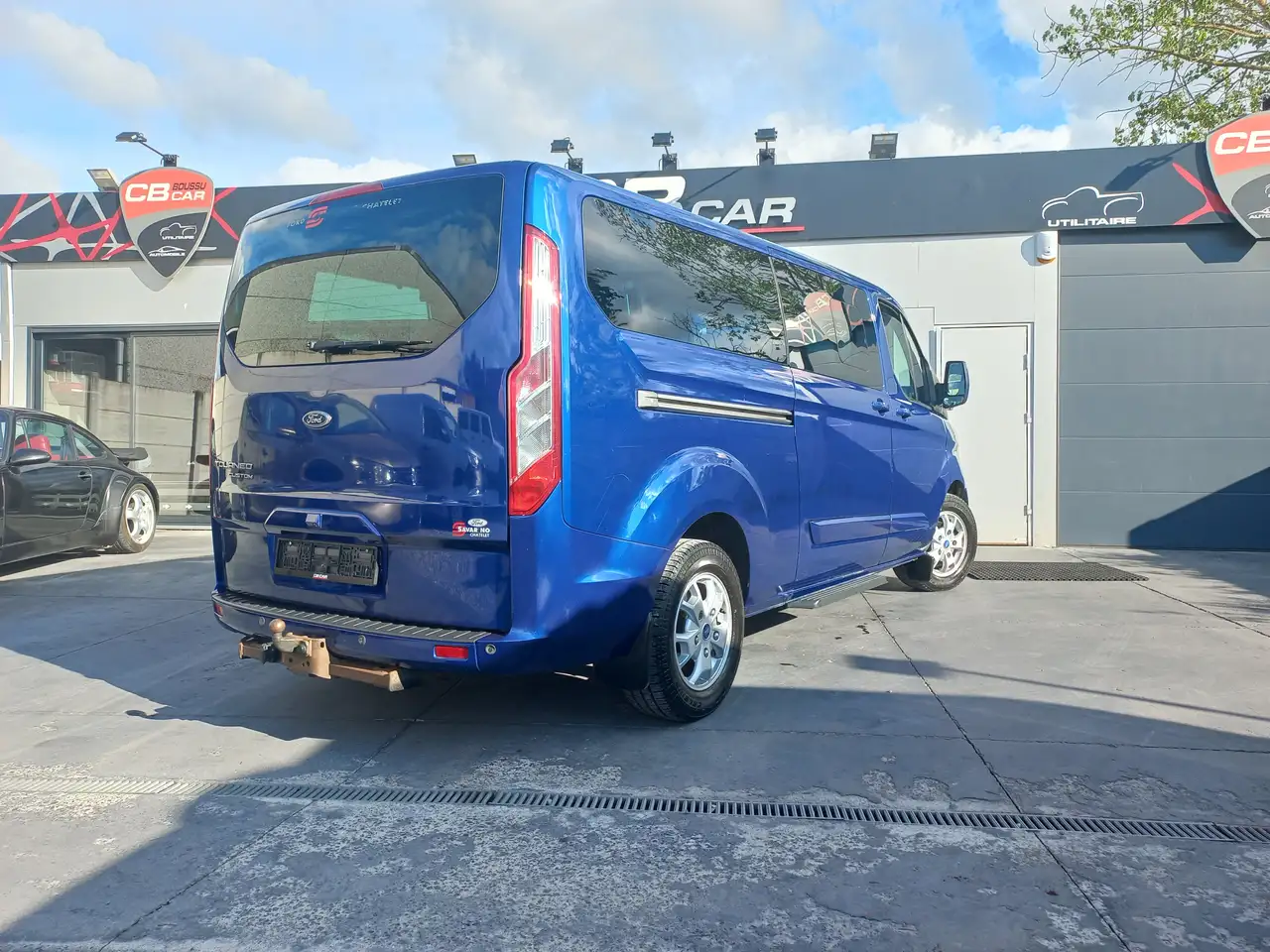 Ford Tourneo 2.2 TDCi L2H1 8 places Custom