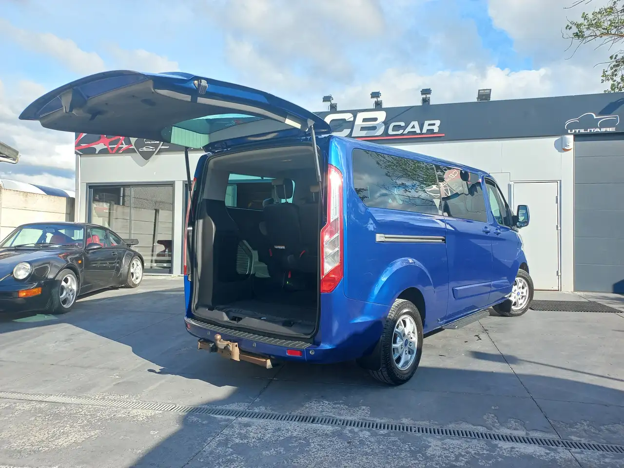 Ford Tourneo 2.2 TDCi L2H1 8 places Custom