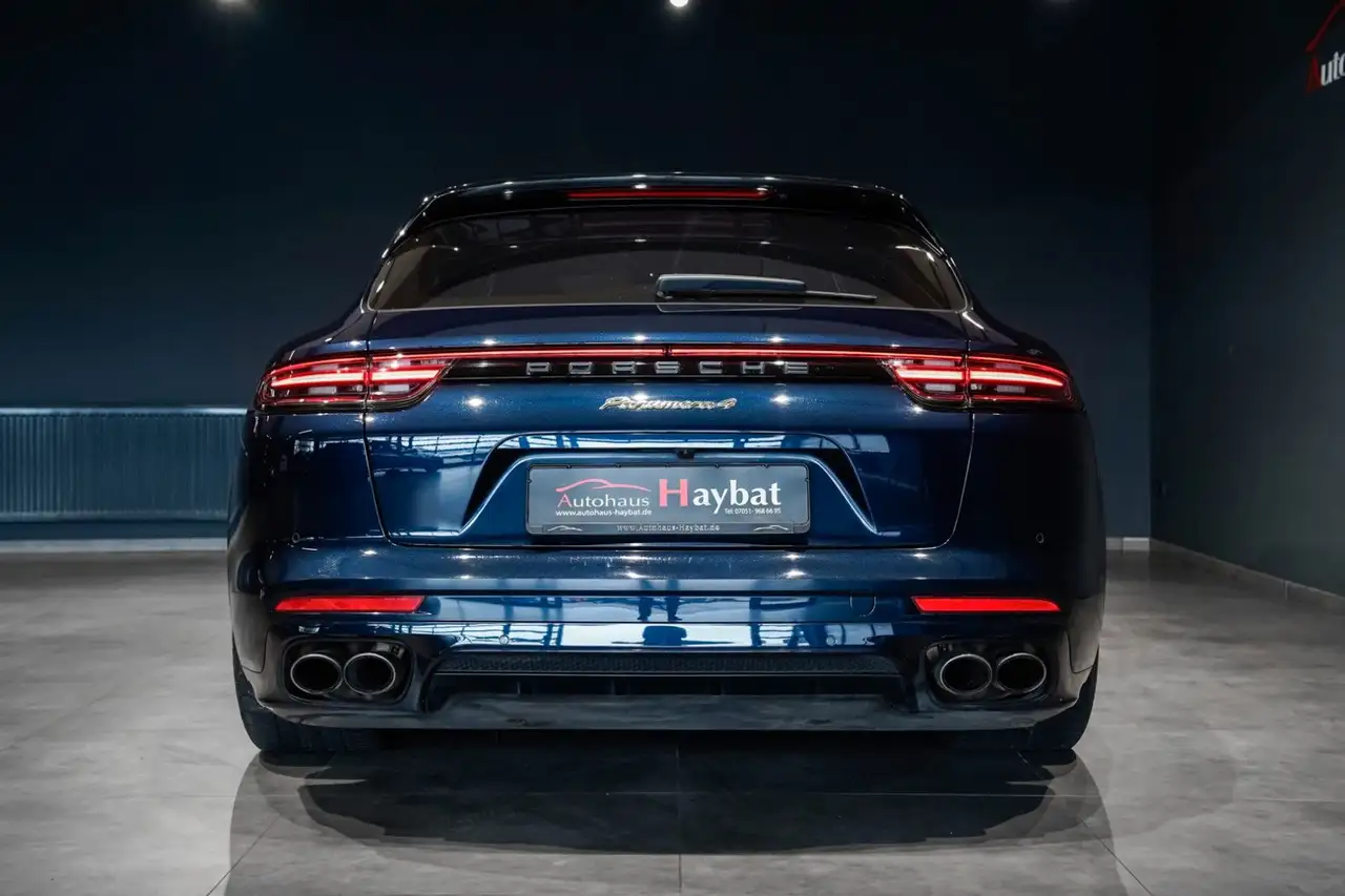 Porsche Panamera Sport Turismo 4 E-Hybrid Sport Design
