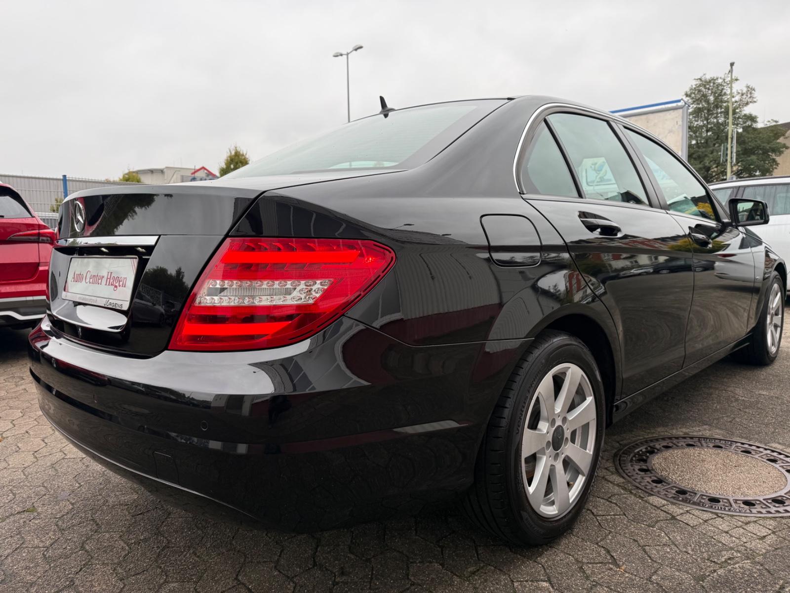 Mercedes-Benz C-Klasse 180 Lim. 115kW 156PS/SHZ/PDC/NAVI/82tkm