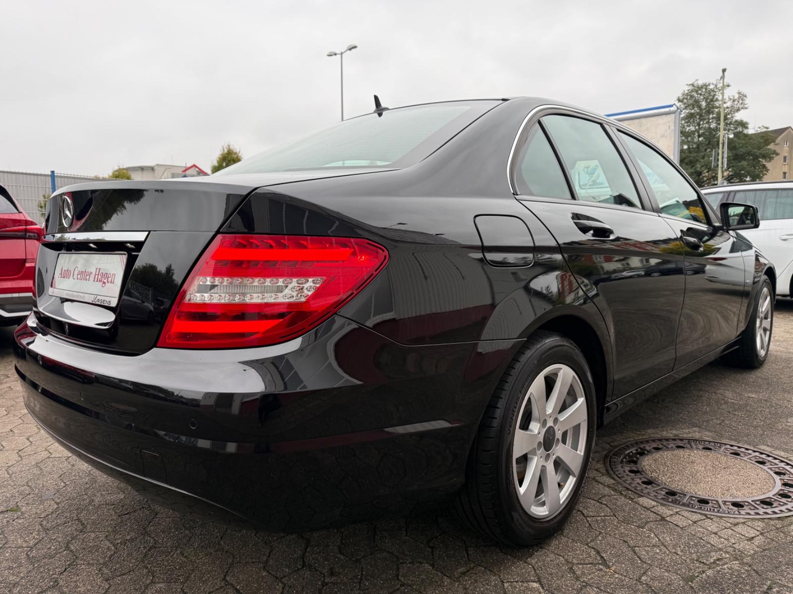 Mercedes-Benz C-Klasse 180 Lim. 115kW 156PS/SHZ/PDC/NAVI/82tkm