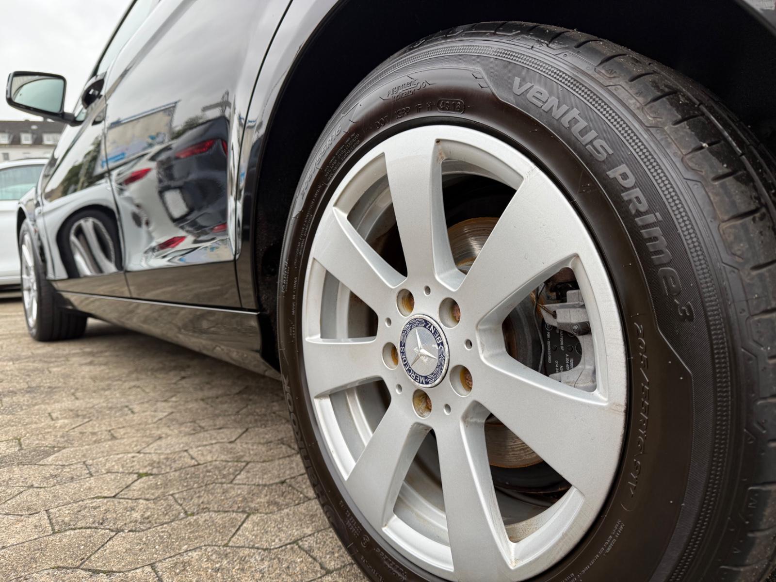 Mercedes-Benz C-Klasse 180 Lim. 115kW 156PS/SHZ/PDC/NAVI/82tkm