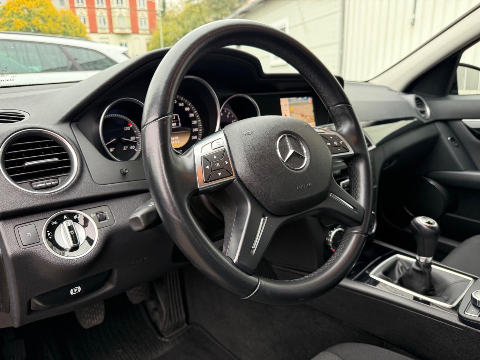 Mercedes-Benz C-Klasse 180 Lim. 115kW 156PS/SHZ/PDC/NAVI/82tkm