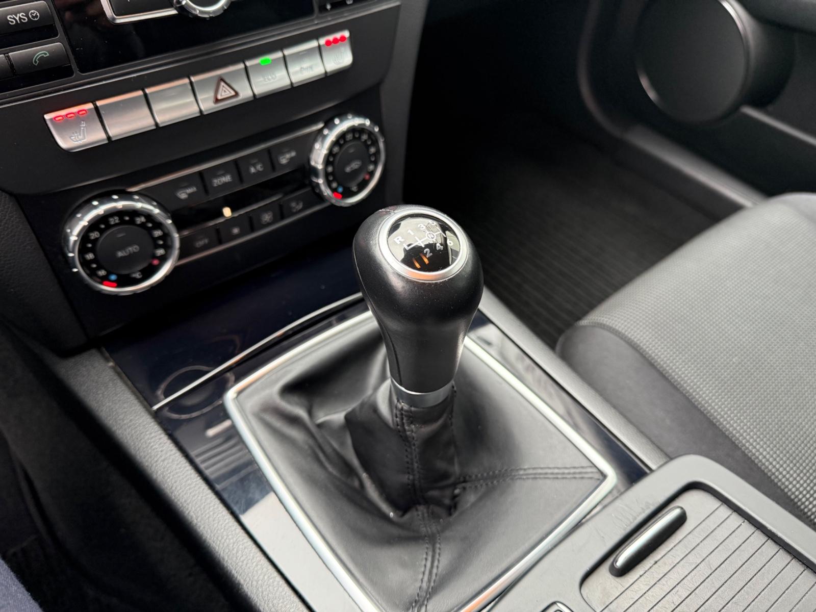 Mercedes-Benz C-Klasse 180 Lim. 115kW 156PS/SHZ/PDC/NAVI/82tkm